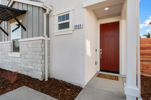 6441 Ventris Walk, Sacramento, CA, 95823-7434 | Card Image