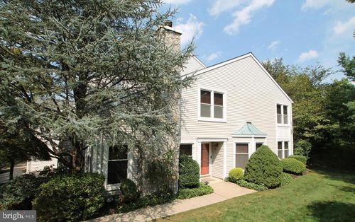 37 Northrup Ct, NEWTOWN, PA, 18940-1855 | Card Image