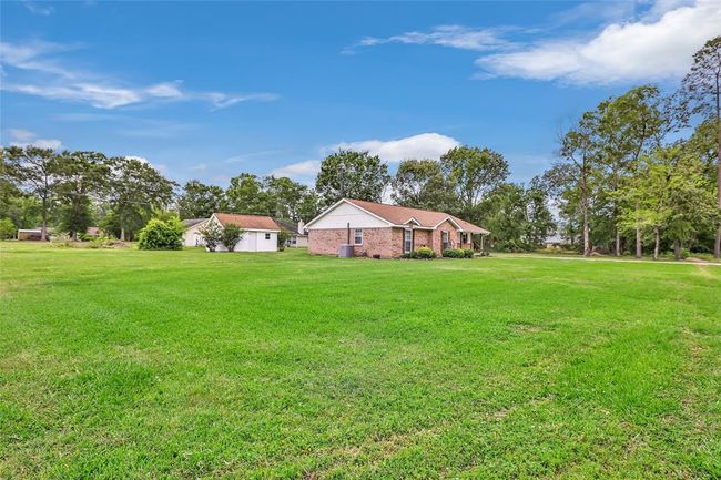 3303 Indian Mound Trl, House other with 3 bedrooms, 2 bathrooms and 2 parking in Crosby TX | Image 4