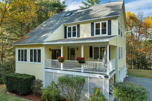 10 Colman Path, Merrimack, NH, 03054-2942 | Card Image