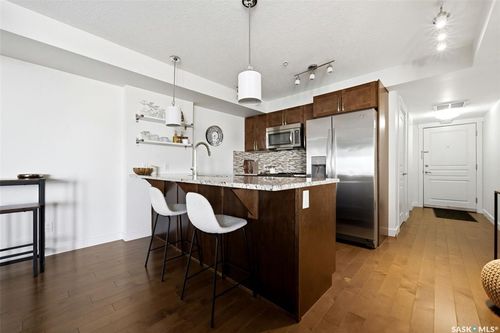 312-5301 Universal Cres, Regina, SK, S4W0L2 | Card Image