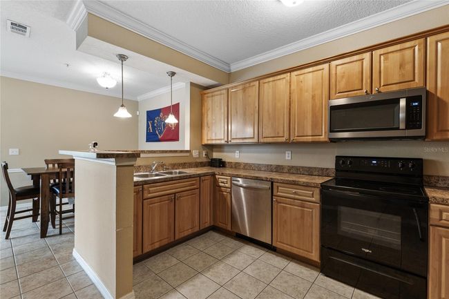 306 - 1257 Sw 9 Th Rd, Condo with 3 bedrooms, 3 bathrooms and null parking in Gainesville FL | Image 5