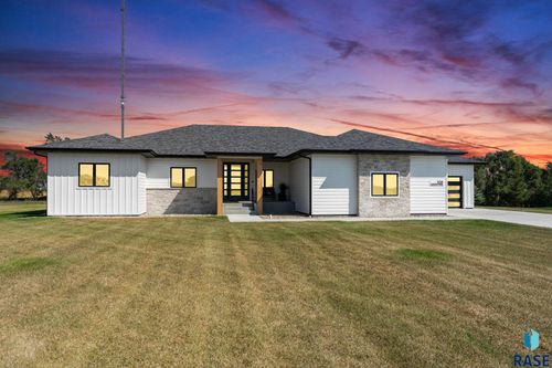 108 Landon Trl Trail, Parker, SD, 57053 | Card Image