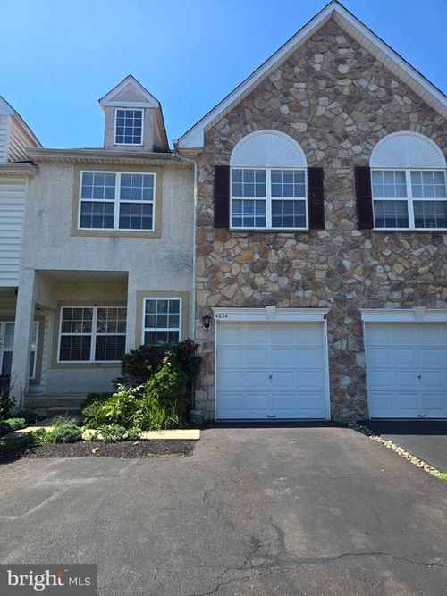 4624 Old Oak Rd, DOYLESTOWN, PA, 18902-8812 | Card Image