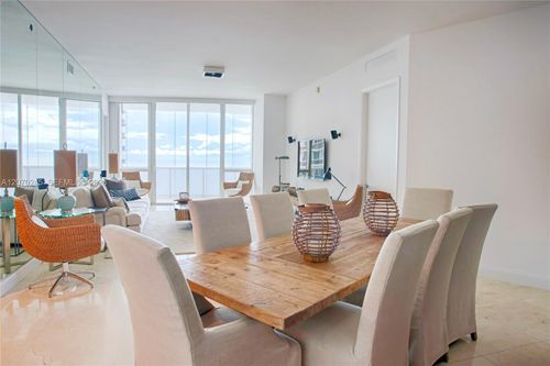 2303-15811 Collins Ave, Sunny Isles Beach, FL, 33160-4881 | Card Image