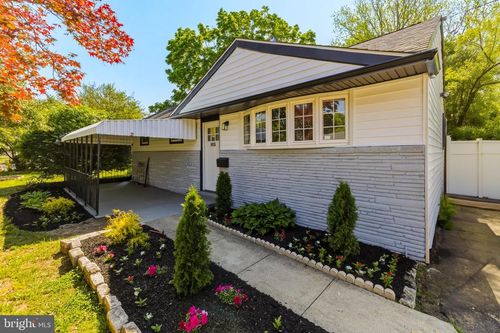 1025 Monmouth Rd, WOODBURY, NJ, 08096-3024 | Card Image