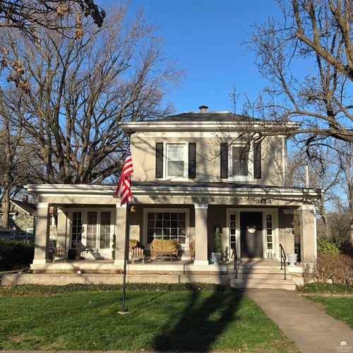 304 N Vine St, Abilene, KS, 67410-2740 | Card Image