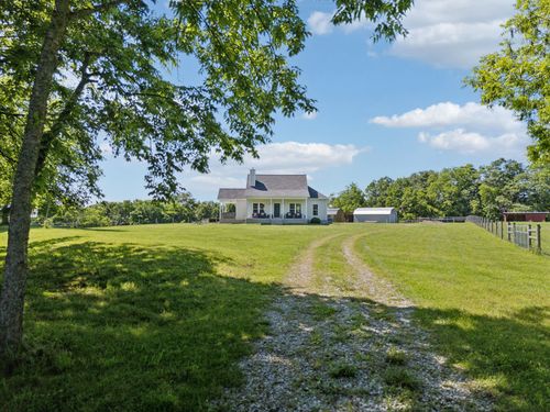 53 Bevelheimer Ln, Elmwood, TN, 38560-4230 | Card Image