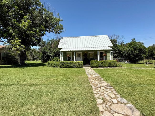713 N Mesquite St, House other with 2 bedrooms, 1 bathrooms and null parking in Hico TX | Image 31