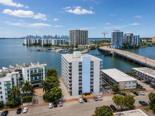 504-2016 Bay Dr, Miami Beach, FL, 33141-4421 | Card Image