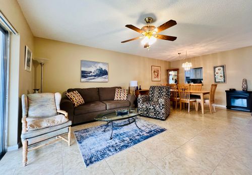 203 Oxford 500, West Palm Beach, FL, 33417-1418 | Card Image