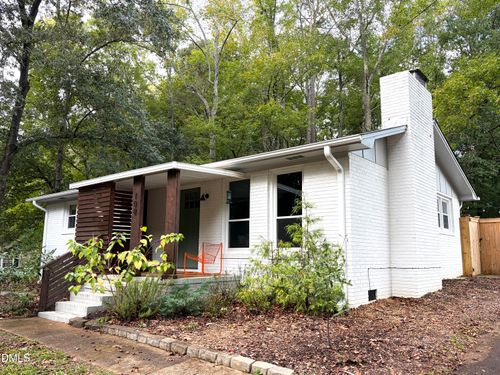 100 Apple St, Chapel Hill, NC, 27514-1900 | Card Image