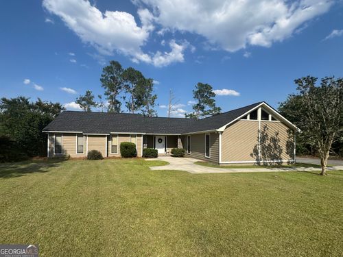 1325 Baymeadows Dr W, Douglas, GA, 31535-6623 | Card Image