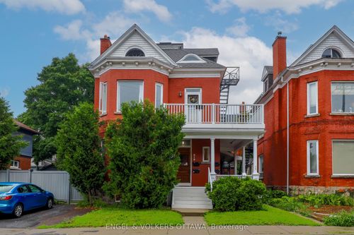 219 Cobourg St, Ottawa, ON, K1N8H9 | Card Image