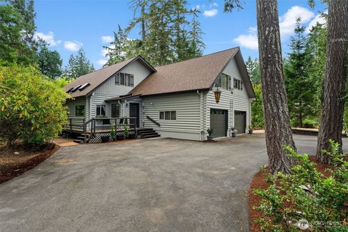 770 E Country Club Dr E, Union, WA, 98592-9705 | Card Image