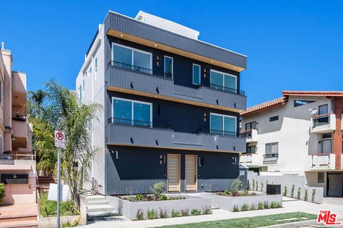 4333 Dixie Canyon Ave, Sherman Oaks, CA, 91423-3905 | Card Image