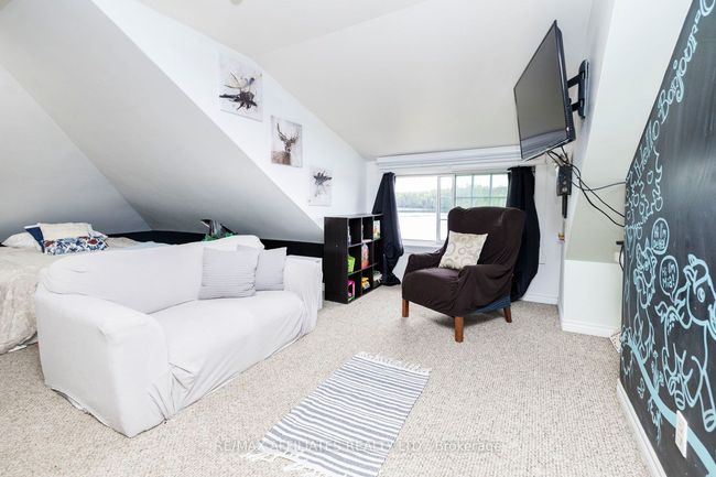 5601 Centennial Lake Rd, House other with 3 bedrooms, 3 bathrooms and 6 parking in Griffith ON | Image 23