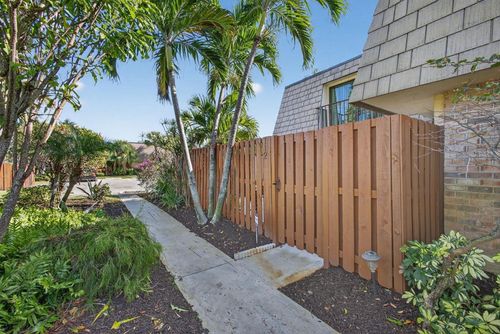 112 Ocean Cove Dr, Jupiter, FL, 33477-5981 | Card Image