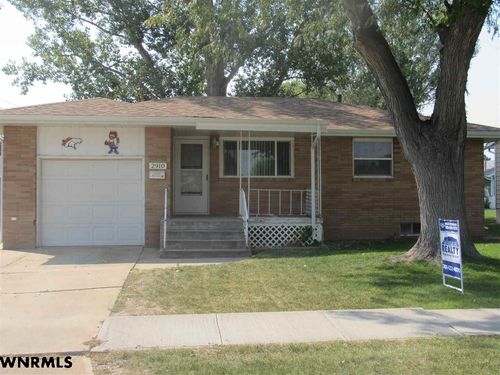 2910 Avenue E, Scottsbluff, NE, 69361 | Card Image