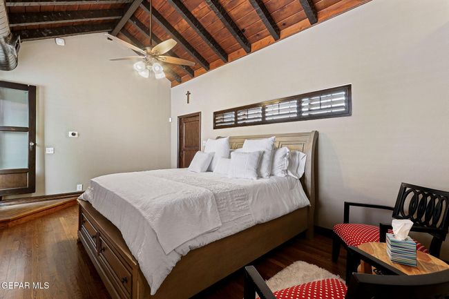 Zoned Primary Bedroom | Image 34