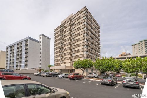 404-1099 Ala Napunani St, Honolulu, HI, 96818-1734 | Card Image