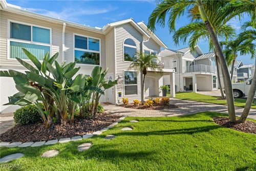 12170 Siesta Dr, FORT MYERS BEACH, FL, 33931-2341 | Card Image