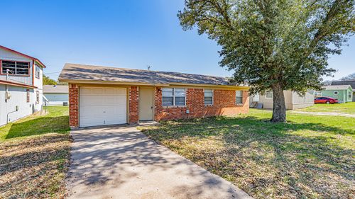 1848 Coral Rd, Azle, TX, 76020-4767 | Card Image