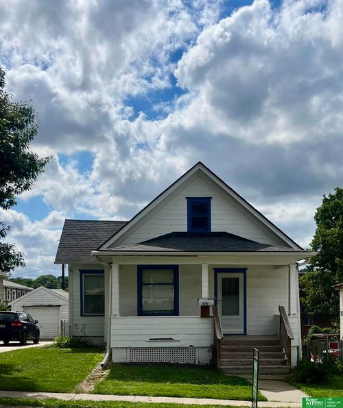 312 N 33rd Street, Omaha, NE, 68132 | Card Image