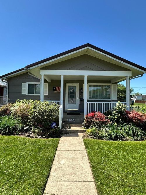 2626 S 8th St, Ironton, OH, 45638-2701 | Card Image