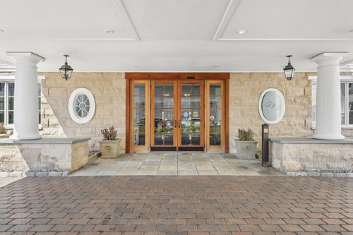 431 Trump Park, Shrub Oak, NY, 10588-1212 | Card Image