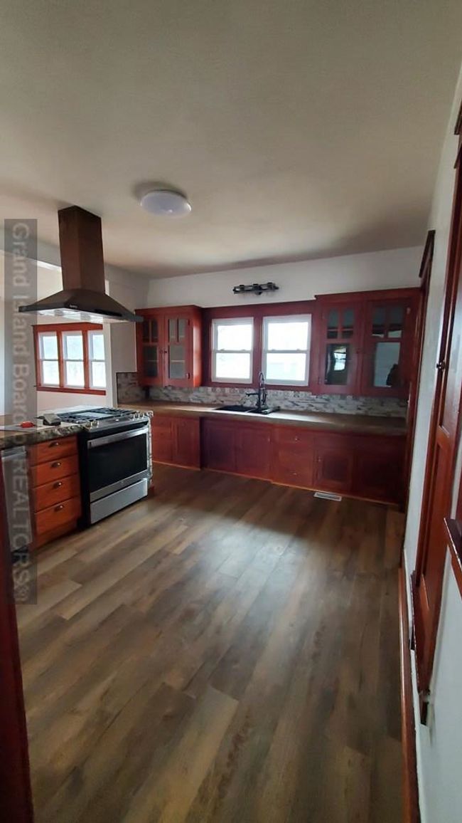 511 E Ayres St, House other with 6 bedrooms, 3 bathrooms and null parking in Shelton NE | Image 6