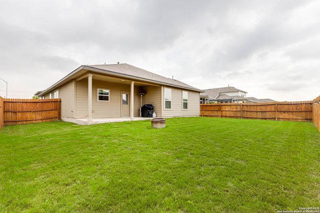 525 Amber Crk, House other with 3 bedrooms, 2 bathrooms and null parking in Cibolo TX | Image 30