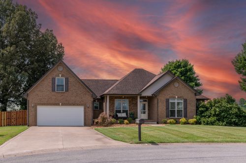 286 Bellshire Dr, Clarksville, TN, 37043-4064 | Card Image
