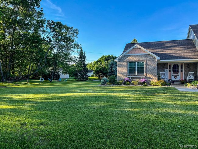11236 Chyna Run, House other with 4 bedrooms, 4 bathrooms and null parking in Springfld Twp MI | Image 5