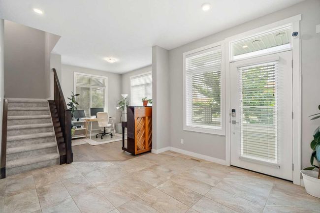 831 85 St Sw, Home with 4 bedrooms, 3 bathrooms and 2 parking in Calgary AB | Image 37