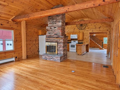 83 Bailey Ln, Glover, VT, 05839-9301 | Card Image