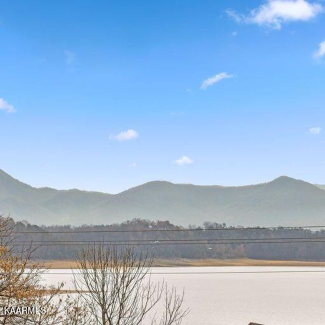 2020 Ranch Rd, House other with 3 bedrooms, 3 bathrooms and 2 parking in Dandridge TN | Image 21