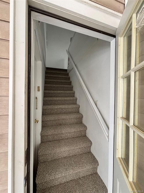 73 Colonial Dr, East Patchogue, NY, 11772-5833 | Card Image