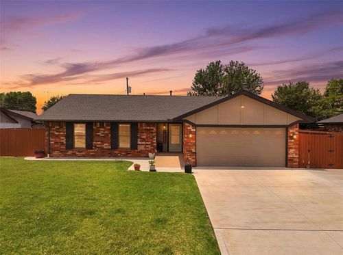 1504 S 11th St, Kingfisher, OK, 73750-4308 | Card Image