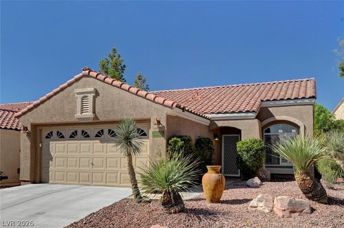 7913 Pottery Creek Dr, Las Vegas, NV, 89128-7352 | Card Image