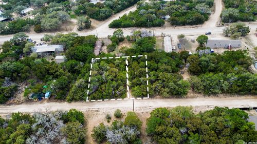 458 / 464 Matt Dillon, Bandera, TX, 78003 | Card Image