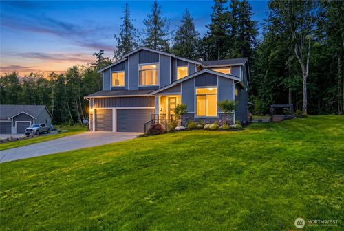 9103 196th Pl Nw, Stanwood, WA, 98292-6164 | Card Image