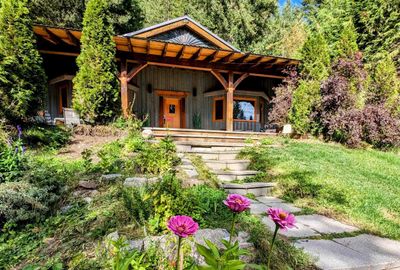 8259 Alpine Way, House other with 1 bedrooms, 1 bathrooms and 3 parking in Whistler BC | Image 1