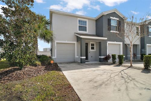 5427 Dragonfly Dr, WILDWOOD, FL, 34785-7749 | Card Image