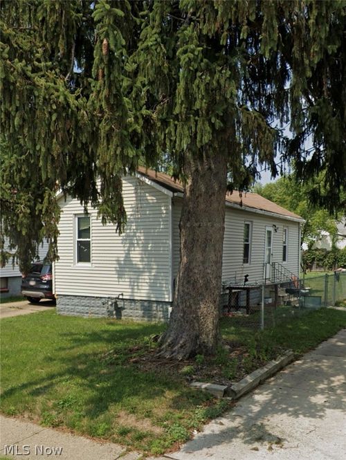 13210 Carrington Ave, Cleveland, OH, 44135-4928 | Card Image