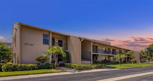 k9-2607 Woodgate Ln, SARASOTA, FL, 34231-6456 | Card Image