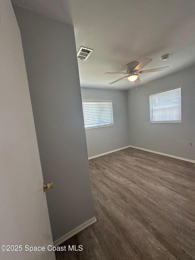 Guest Bedroom 1 | Image 18