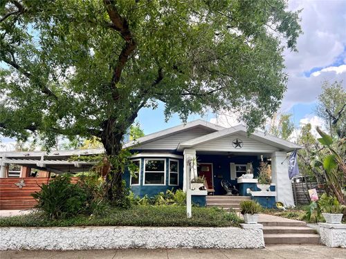 105 W Comanche Ave, Tampa, FL, 33604-6901 | Card Image