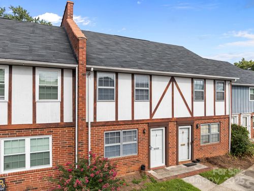 apt-208-1300 Larchmont Pl, Salisbury, NC, 28144-2253 | Card Image