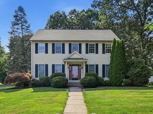 71 Wildflower Cir, Westfield, MA, 01085-4595 | Card Image